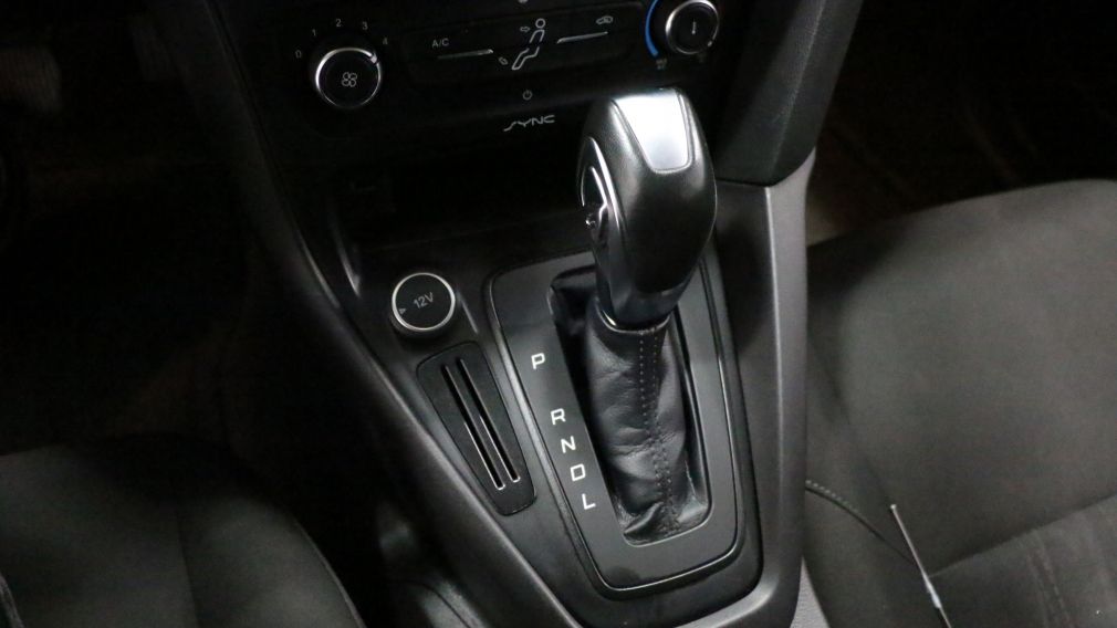 2015 Ford Focus SE #20
