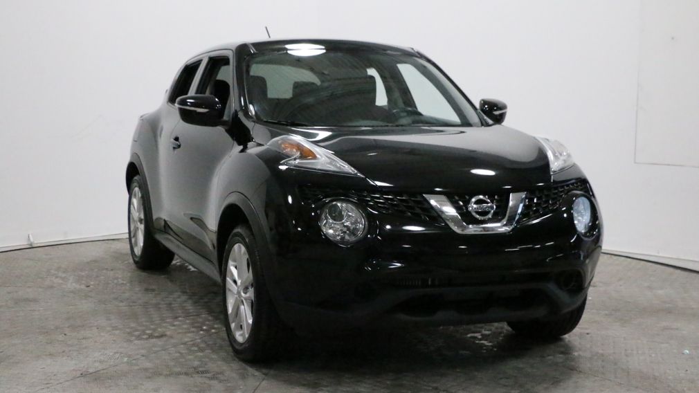 2015 Nissan Juke SV AWD #0