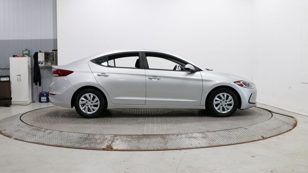 2017 Hyundai Elantra LE #8