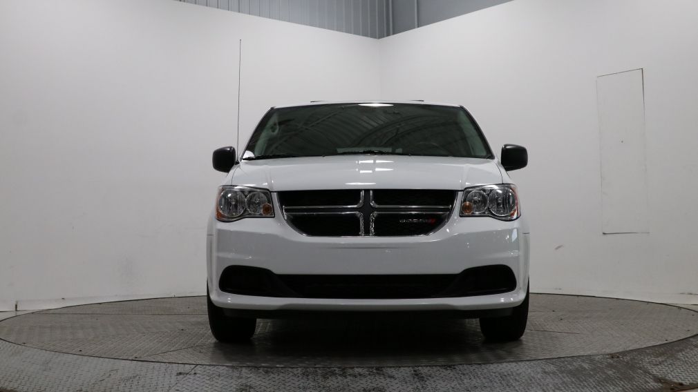 2018 Dodge GR Caravan SXT #2