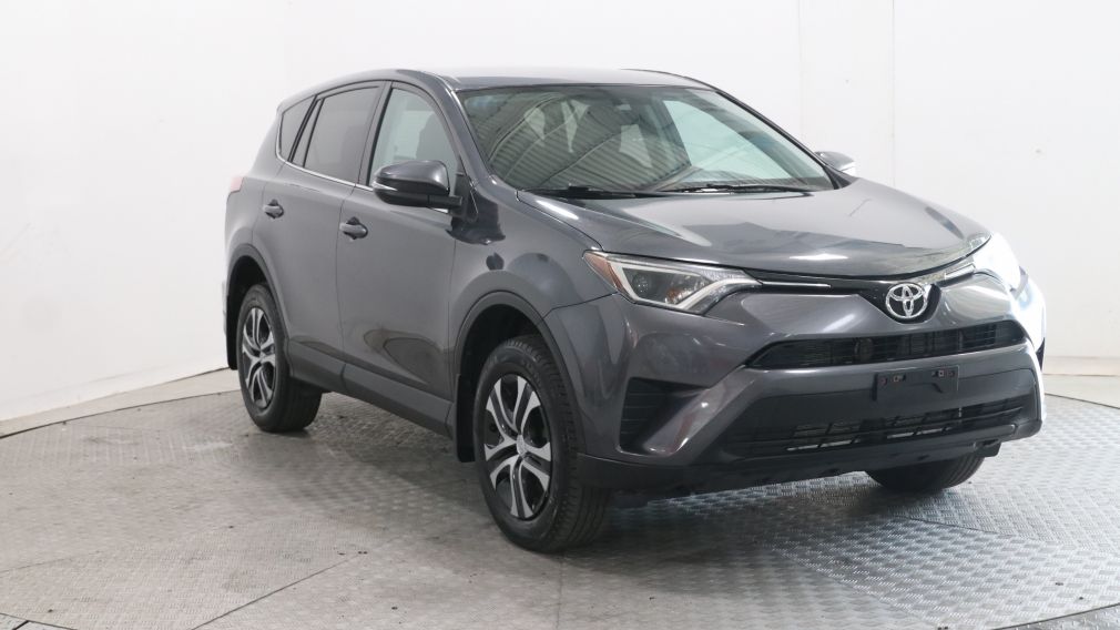 2016 Toyota Rav 4 LE #3