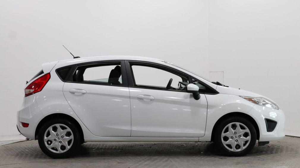 2012 Ford Fiesta SE #8