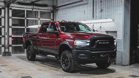 2019 Ram 2500 Power Wagon 4x4 Crew Cab 6'4" Box NIVEAU 2 TOIT OU                