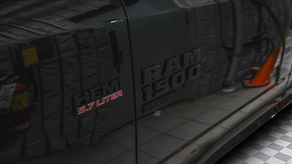 2022 Ram 1500 Express 4x4 Crew Cab 5'7" Box HEMI SUB ZERO PACKAG #9