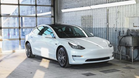 2019 Tesla Model 3 Standard Range Plus                à Saint-Jérôme                