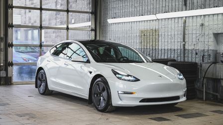 2023 Tesla Model 3 Long Range AWD                in Blainville                