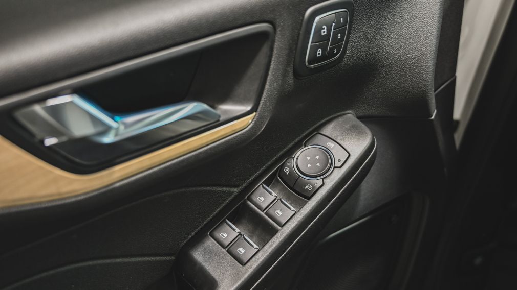 2022 Ford Escape Titanium Plug-In Hybrid FWD cuir navigation #14
