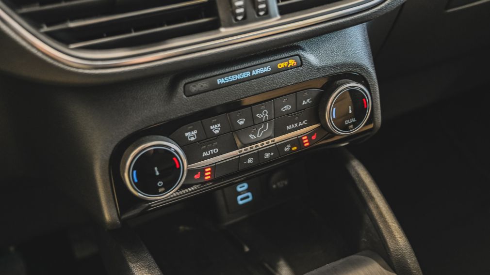 2022 Ford Escape Titanium Plug-In Hybrid FWD cuir navigation #24