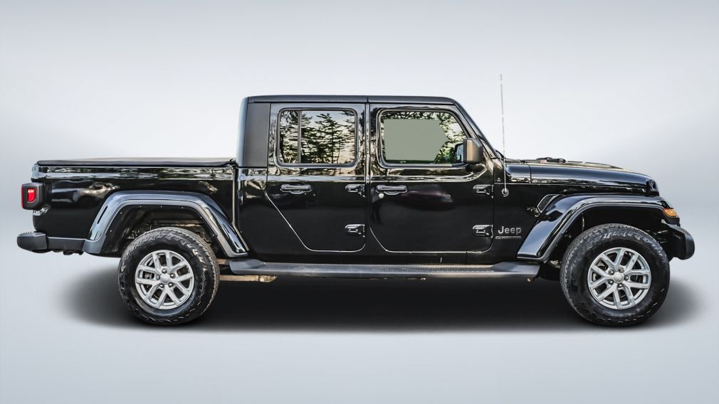 2023 Jeep Gladiator — photo 8