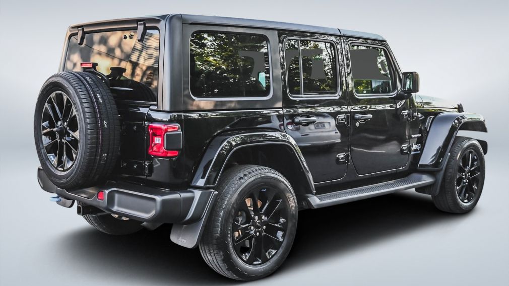 2023 Jeep Wrangler — photo 7