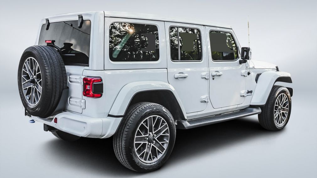 2023 Jeep Wrangler — photo 7