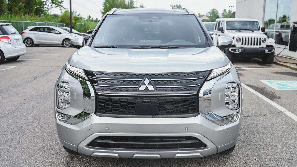 2024 Mitsubishi Outlander — photo 2