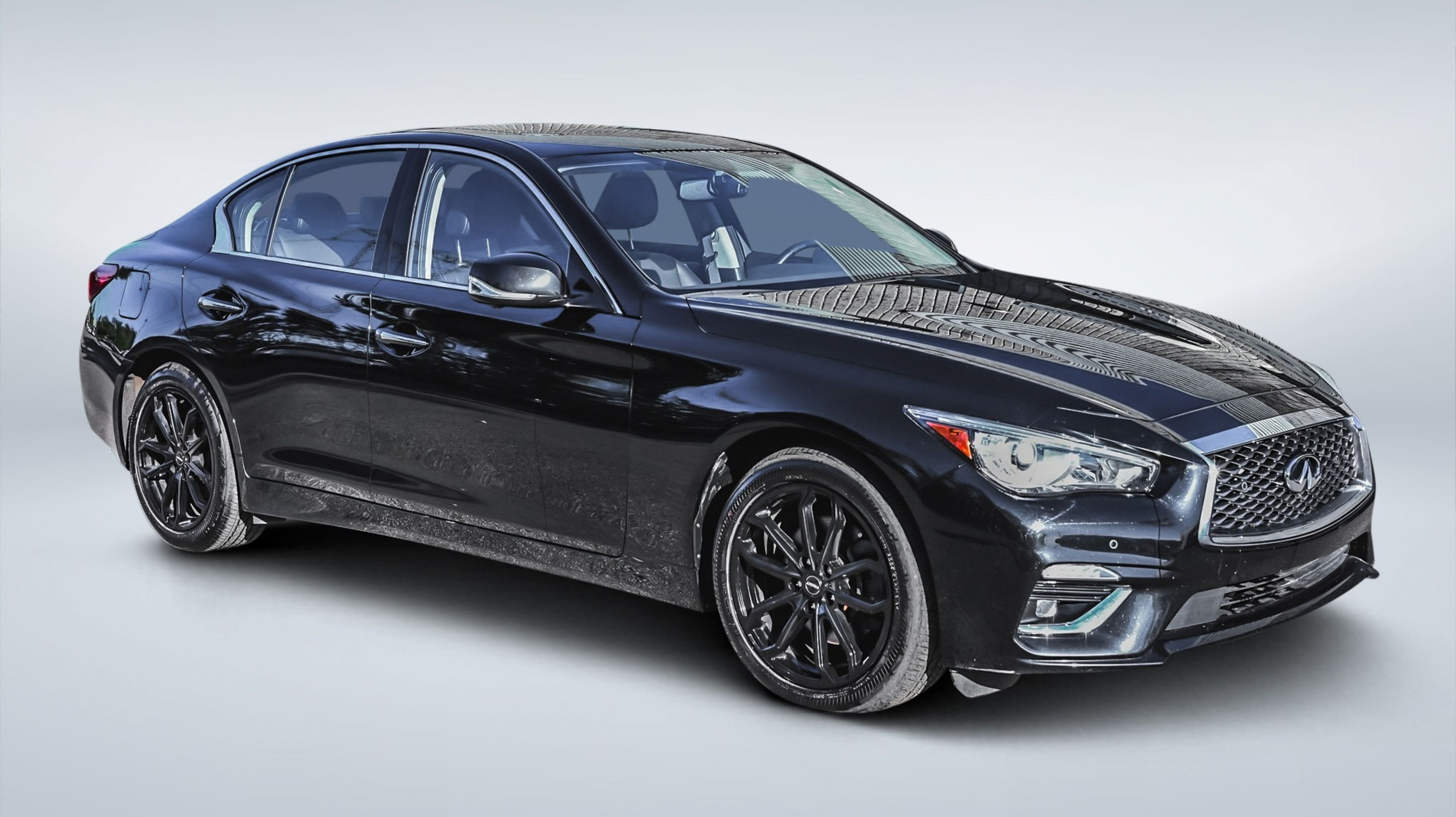 2024 Infiniti Q50 (Toit ouvrant) — Monbili
