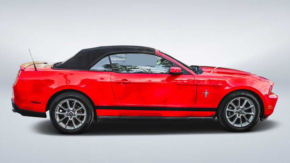 2011 Ford Mustang — photo 8