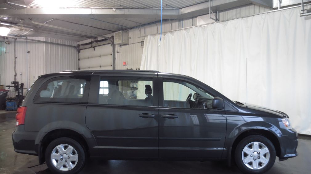 2012 Dodge GR Caravan SE #8