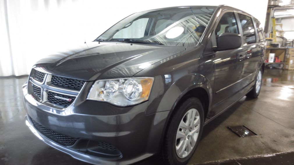 2016 Dodge GR Caravan SXT #2