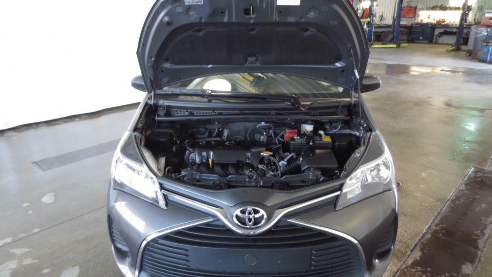 2015 Toyota Yaris LE H/B AUTO #25