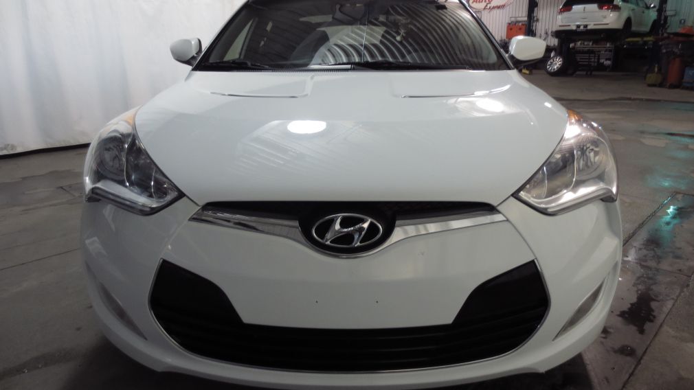 2012 Hyundai Veloster 3dr Cpe Auto #2