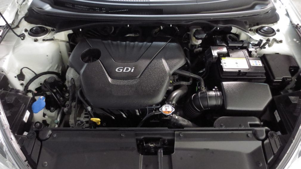 2012 Hyundai Veloster 3dr Cpe Auto #24