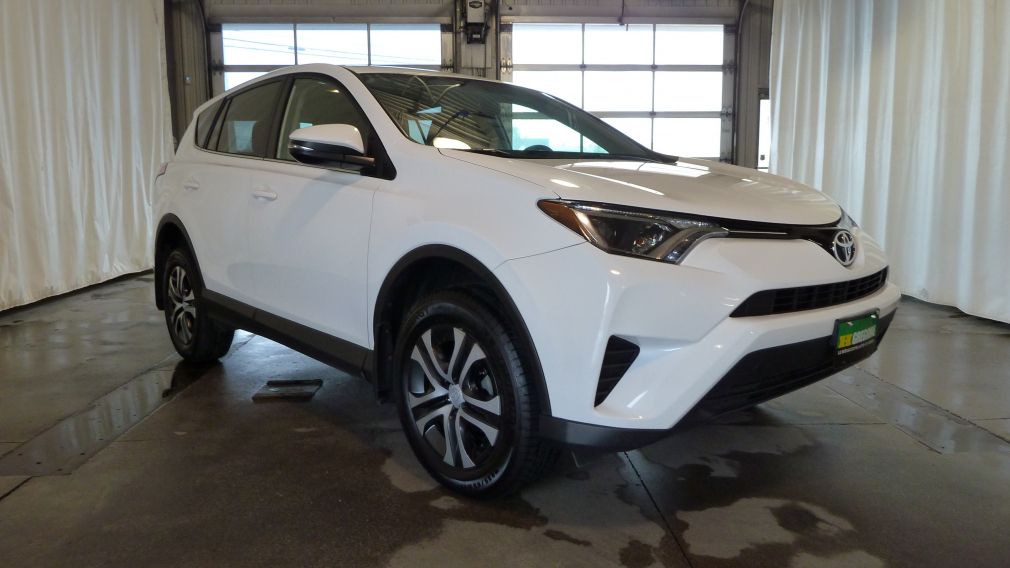 2016 Toyota Rav 4 LE AWD BLUETOOTH #0