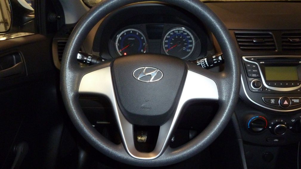 2015 Hyundai Accent L #17