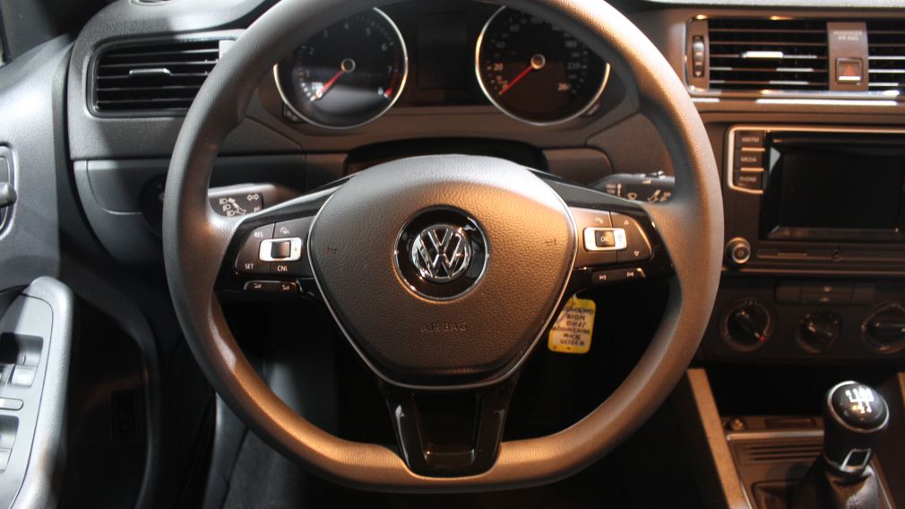 2016 Volkswagen Jetta Trendline+ #13