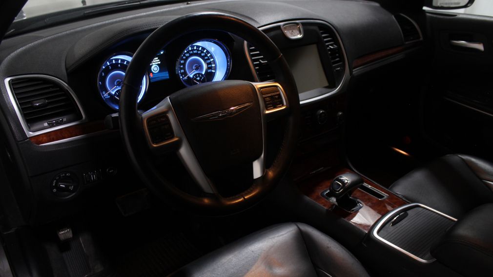 2013 Chrysler 300 4dr Sdn AWD #9