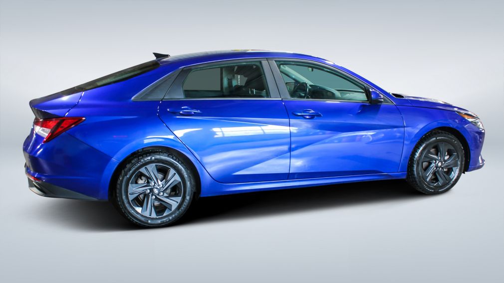 2022 Hyundai Elantra — photo 8
