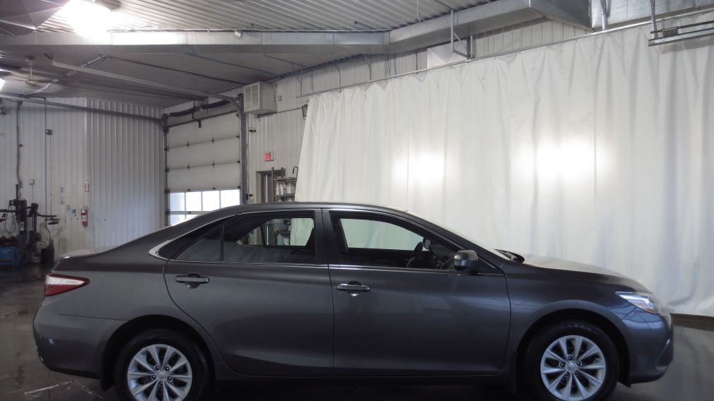 2015 Toyota Camry LE #8