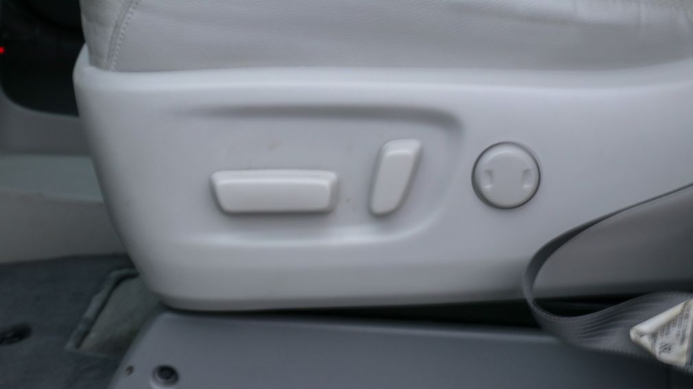2014 Toyota Sienna XLE AWD | CUIR - TOIT - SIEGE ELECTRIQUE - GR ELEC #9
