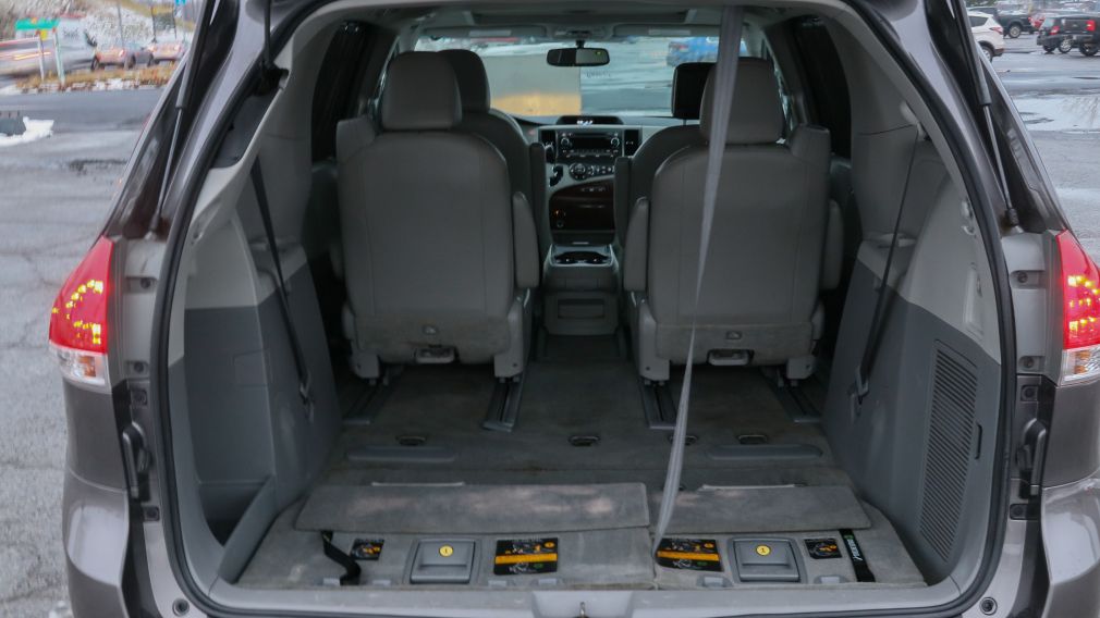 2014 Toyota Sienna XLE AWD | CUIR - TOIT - SIEGE ELECTRIQUE - GR ELEC #23