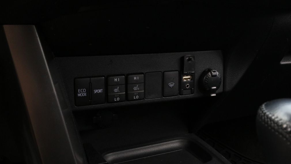 2018 Toyota Rav 4 SE l AWD - MAGS - TOIT - NAV - CUIR - USB - BLUETO #19