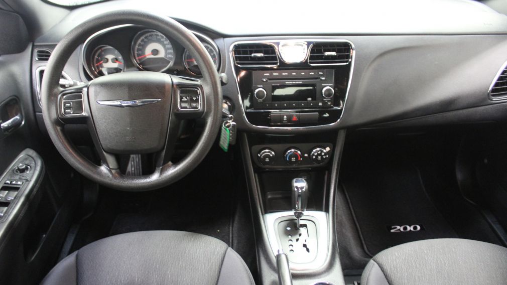 2013 Chrysler 200 LX A/C Gr-Électrique 2,4L Lecteur CD #21