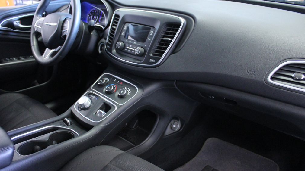 2015 Chrysler 200 LX A/C Gr-Électrique 2.4L Contrôle au Volant #21