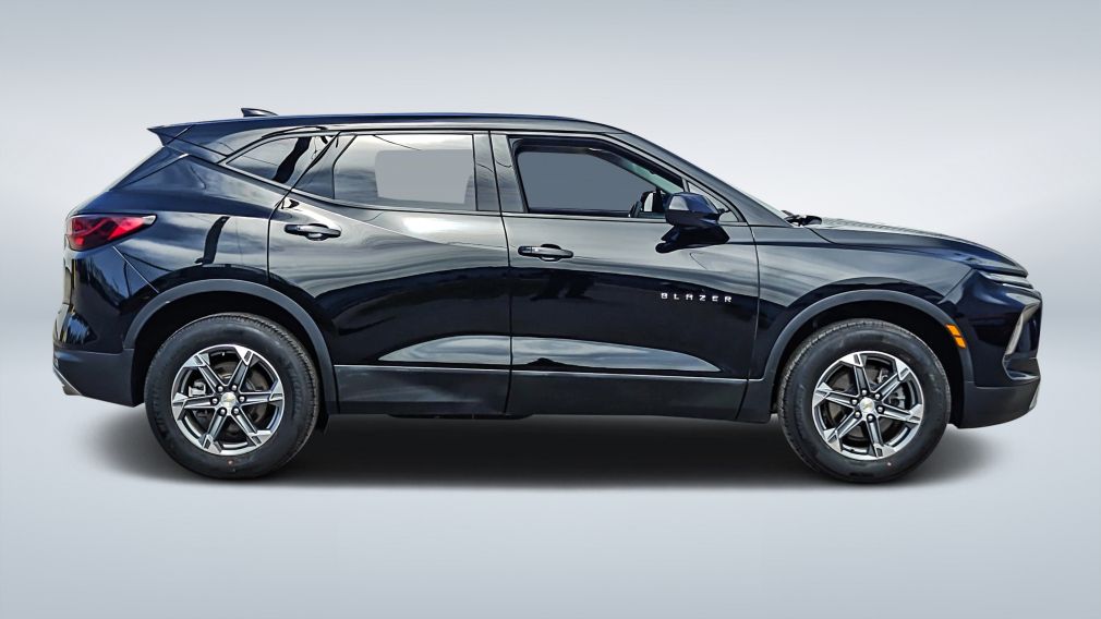2024 Chevrolet Blazer — photo 8