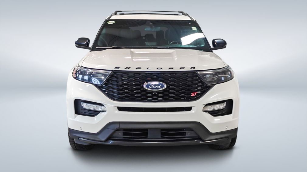 2022 Ford Explorer — photo 2
