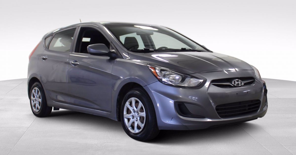 Hyundai Accent 2013 GL Hatchback A/C Gr-Électrique Lecteur CD usagée et ...