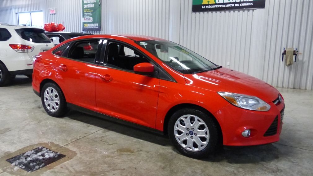 2012 Ford Focus SE #28