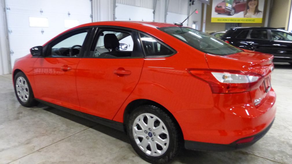 2012 Ford Focus SE #31