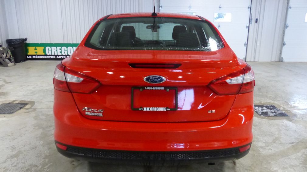 2012 Ford Focus SE #33