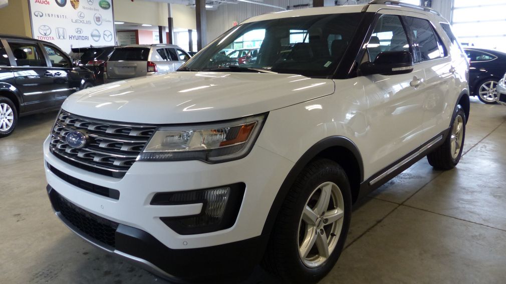 2016 Ford Explorer XLT AWD 7 PASSAGERS (CUIR-TOIT PANO MAGS ) #2