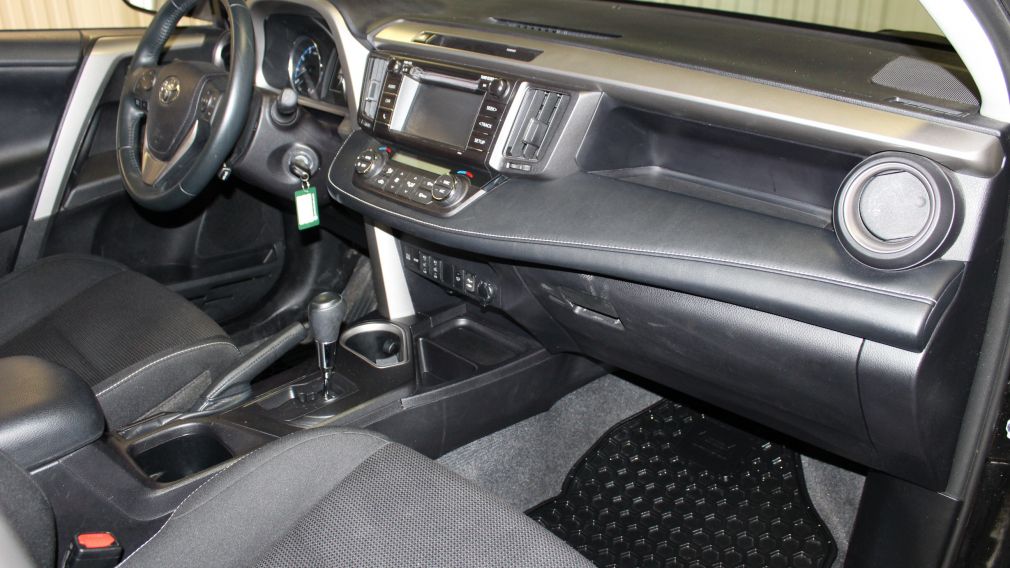 2016 Toyota Rav 4 XLE AWD (Cam-Toit-Mags-Bluetooth) #25