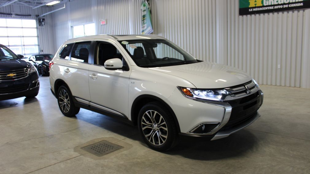 2016 Mitsubishi Outlander GT AWD V6 (Cuir-Toit-Nav-Mags) #0