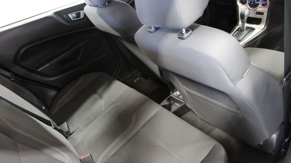 2014 Ford Fiesta SE Hatchback (Bluetooth) #18