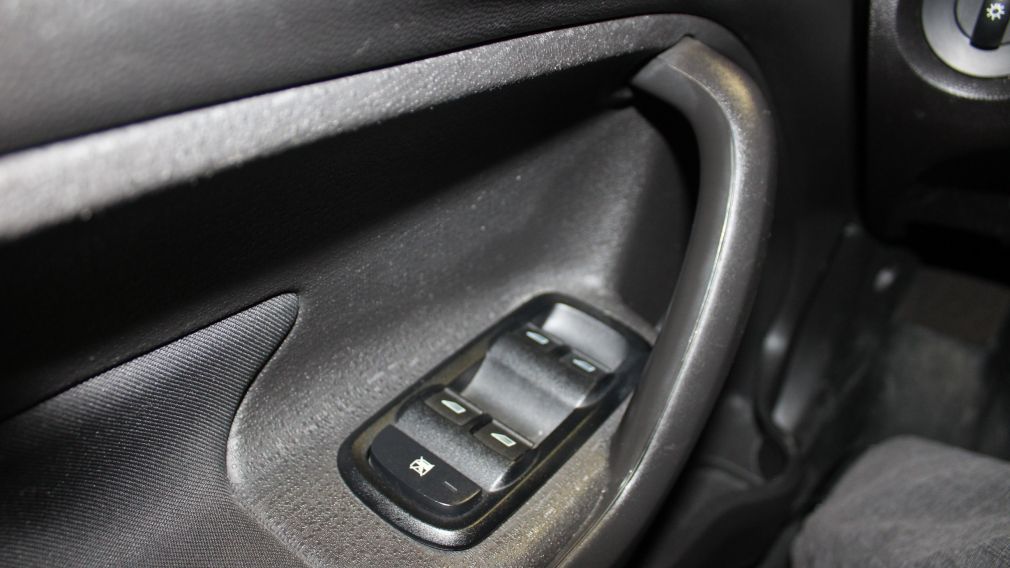 2014 Ford Fiesta SE Hatchback (Bluetooth) #43