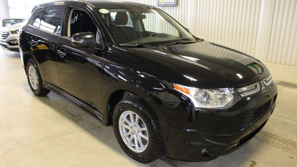 2014 Mitsubishi Outlander SE V6 AWD 7 Passagers #0