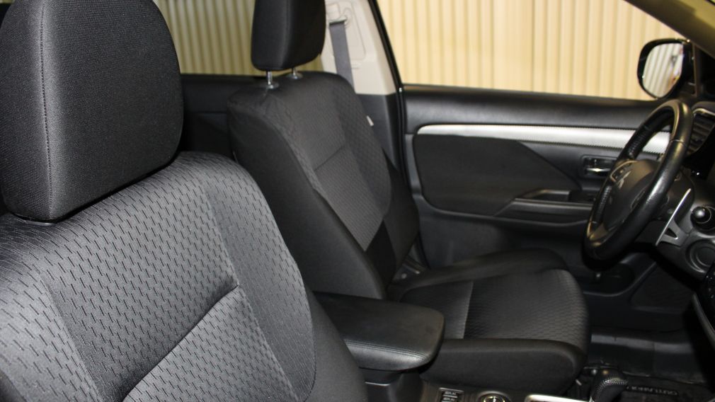 2014 Mitsubishi Outlander SE V6 AWD 7 Passagers #24