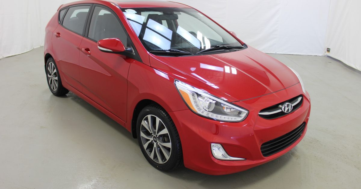 Hyundai Accent 2015 GLS Hatchback A/C Gr-Électrique Mags Toit-Ouvrant ...
