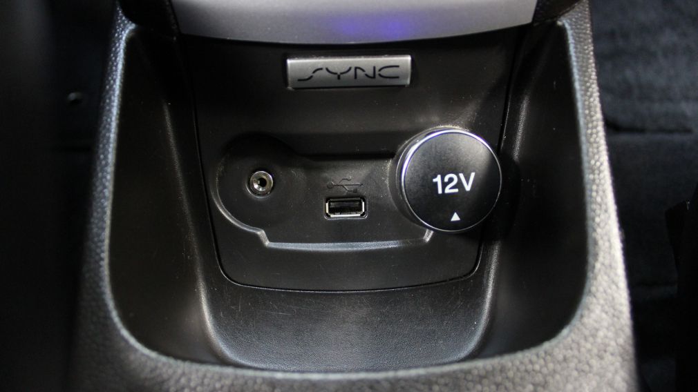 2016 Ford Fiesta SE Hatchback A/C Gr-Électrique Bluetooth #15