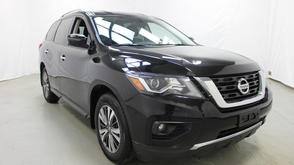 2017 Nissan Pathfinder SV Awd 7Passagers Mags Caméra Bluetooth #0